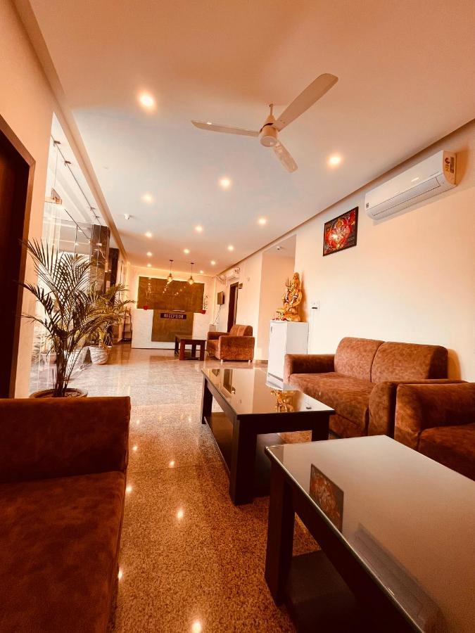 Hotel The Pacific Grand, Харидвар Экстерьер фото